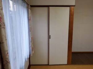 【before】和室にあった、開き戸の押入です