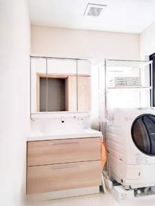 【after】90㎝幅の洗面化粧台でゆったりと使えます。